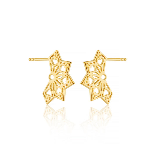 Heart flat fan style hoop earrings in gold vermeil white background