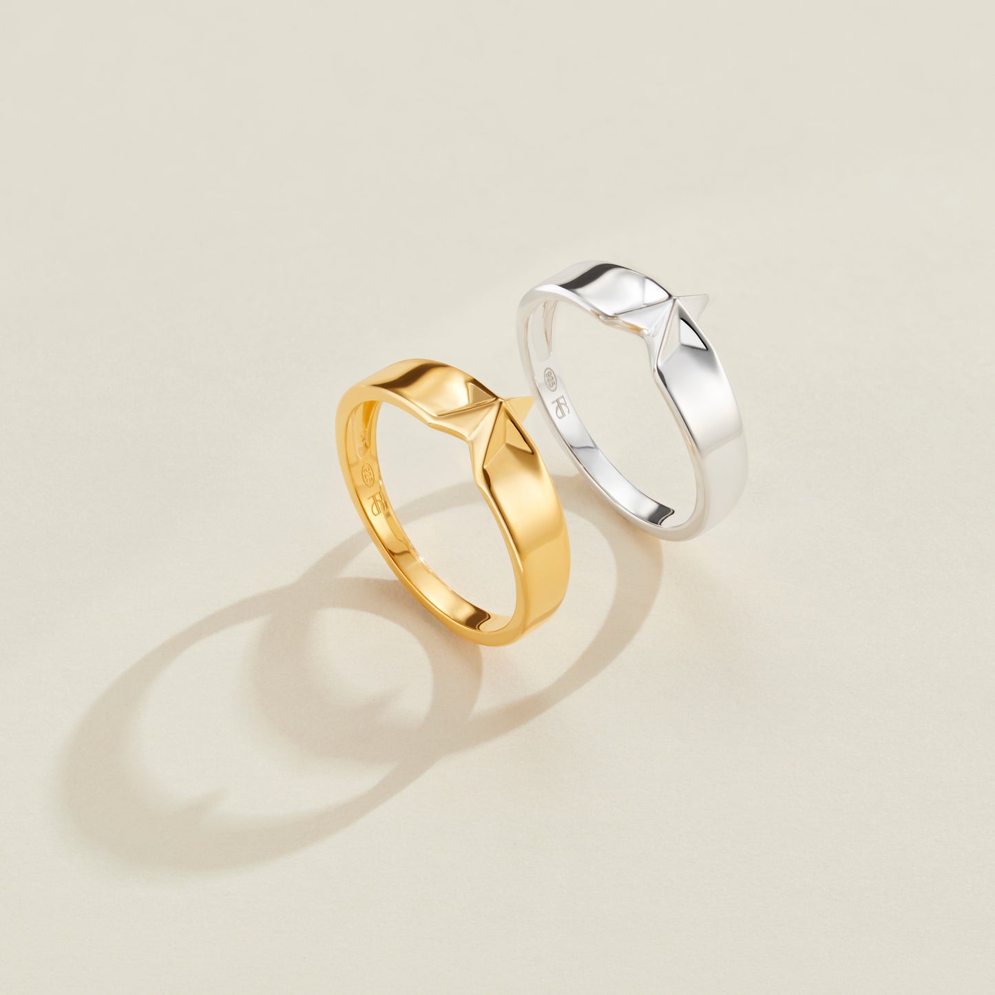 3D star ring in gold plate and sterling silver